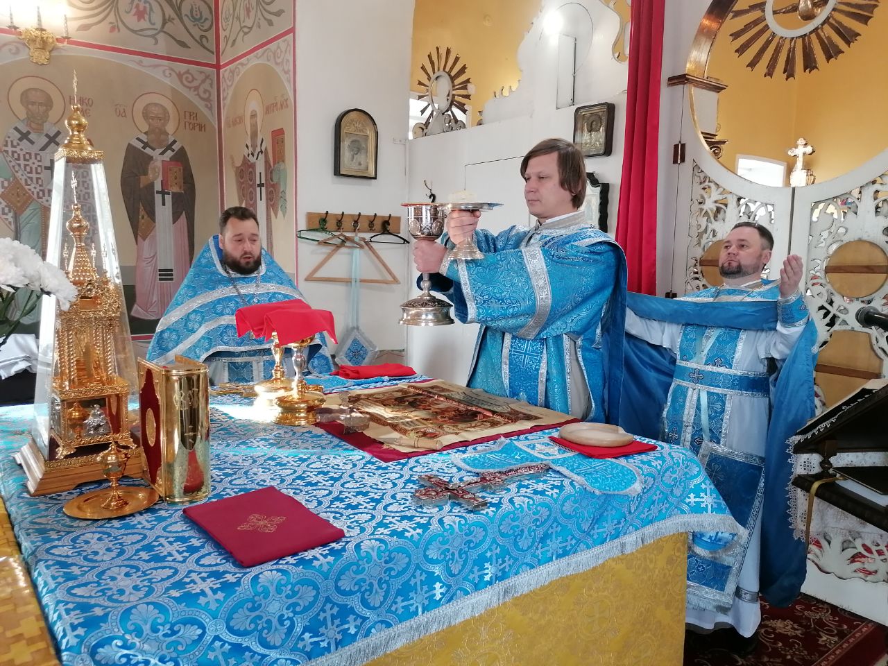Праздник Покров Пресвятой Богородицы