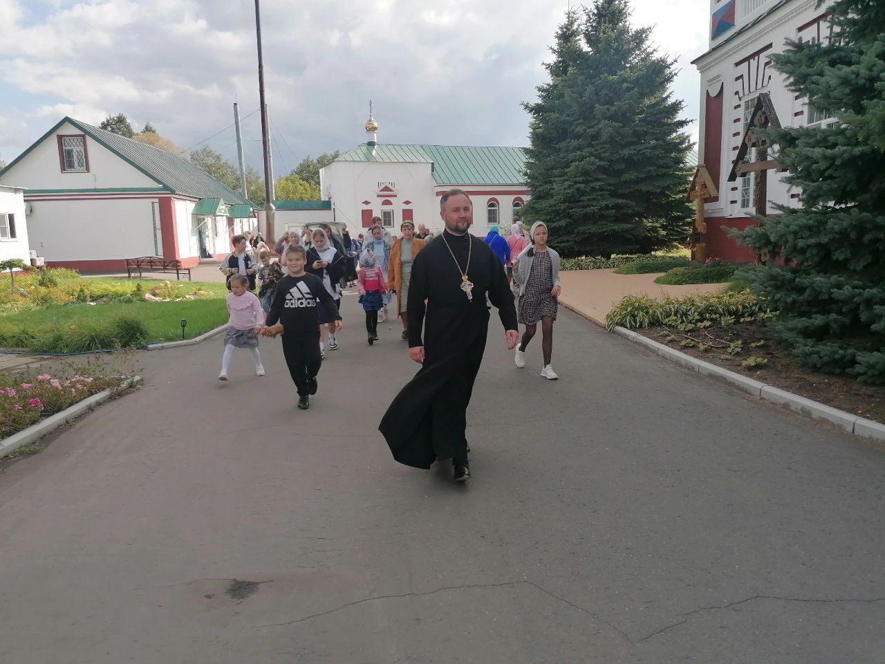 Учащиеся воскресной школы совершили паломничество по святым местам Наровчата и Нижнего Ломова