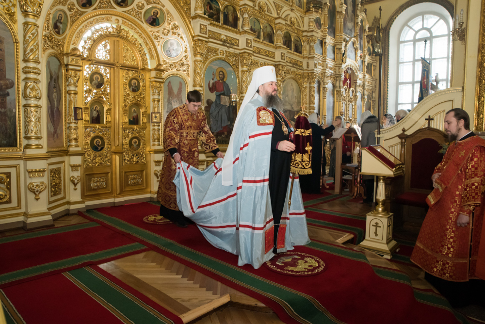 В праздник Собора новомучеников и исповедников Церкви Русской митрополит Серафим принял поздравления с днем Ангела