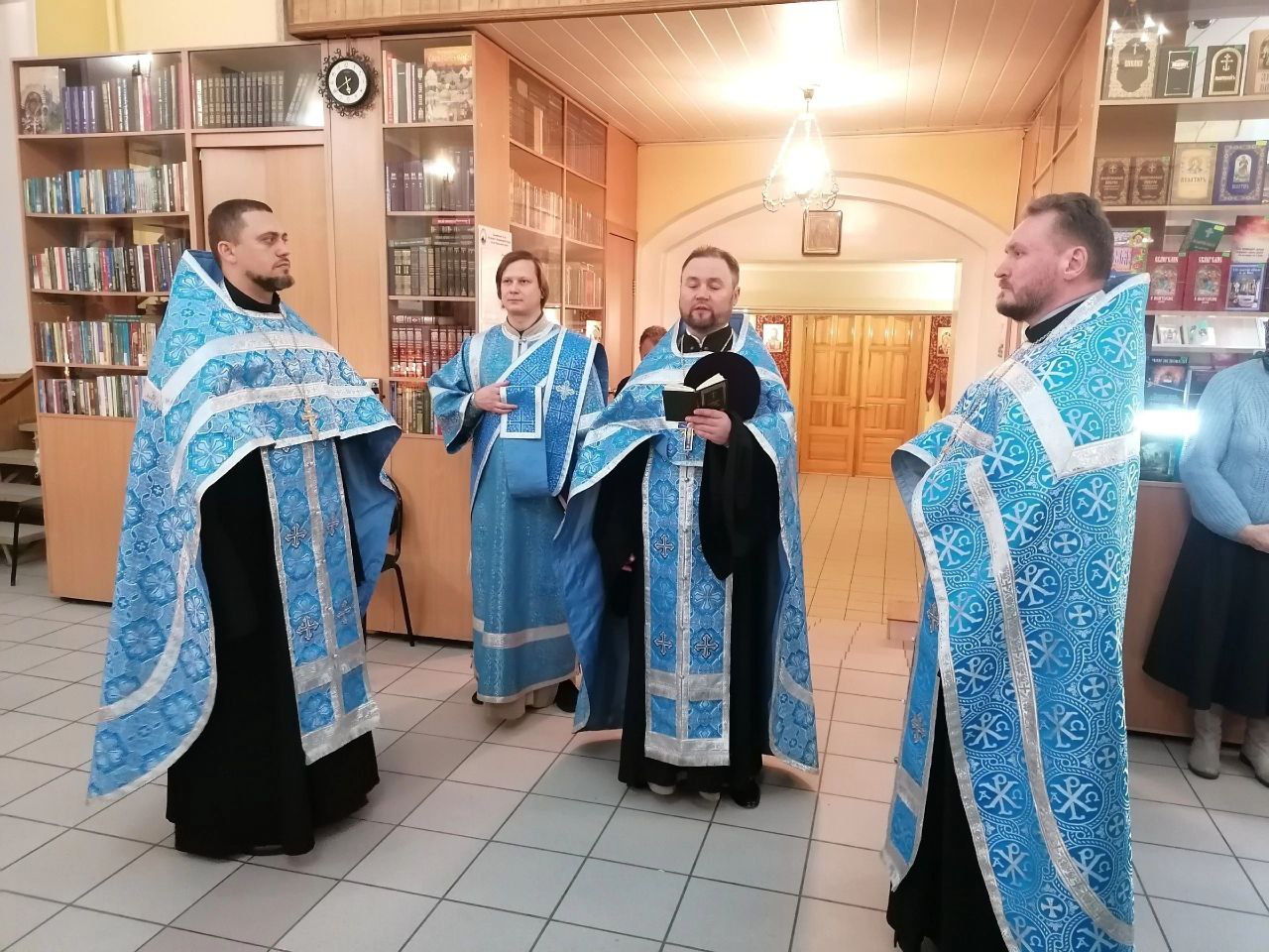 Всенощное бдение в канун празднования Казанской иконе Божией Матери