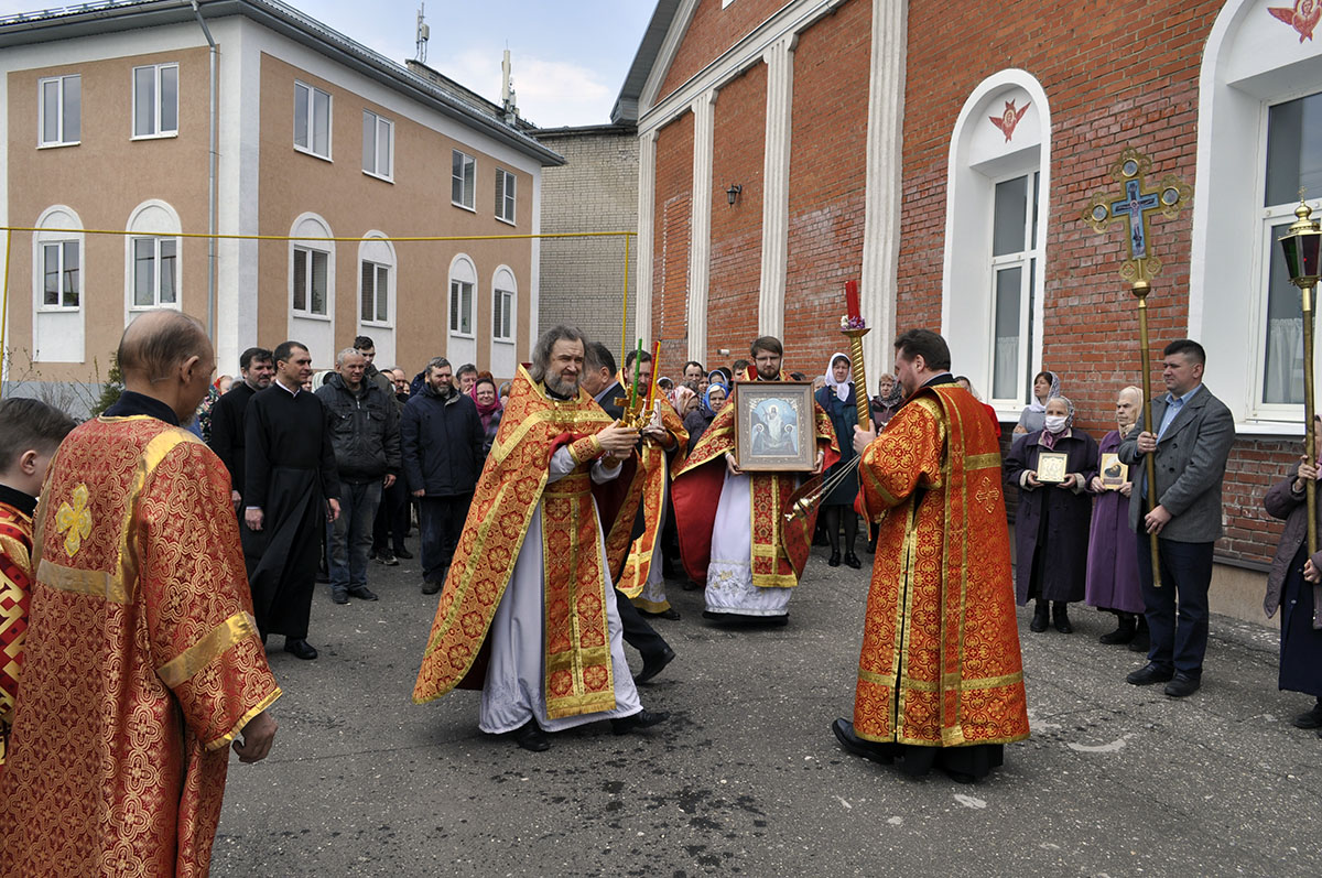 Празднование Антипасхи в Никольском храме