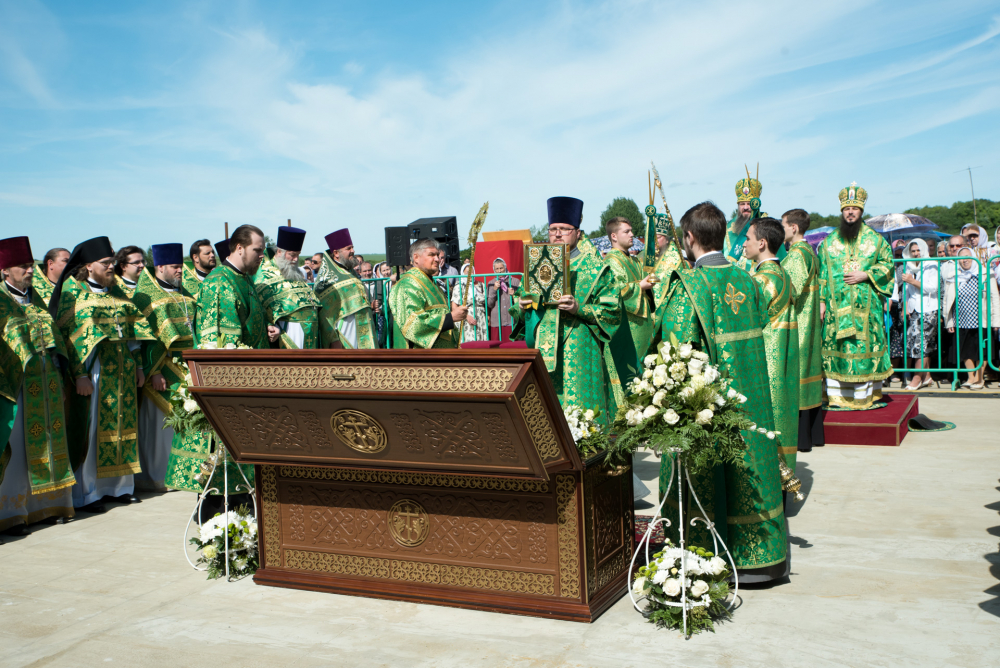 Паломническая поездка в Михайло-Архангельский храм с.Кочетовка