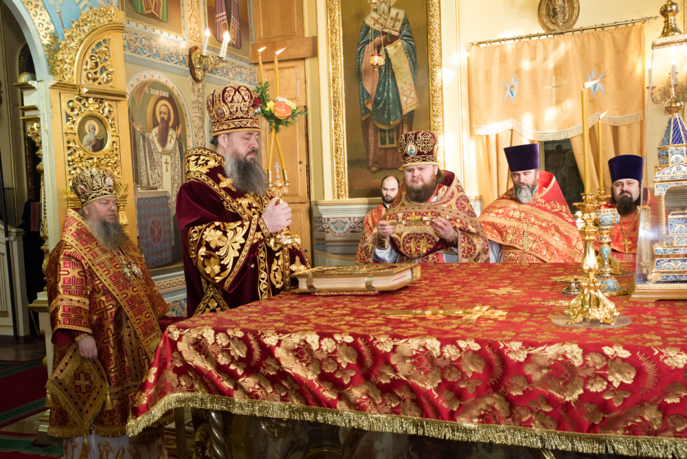 В праздник Собора новомучеников и исповедников Церкви Русской митрополит Серафим принял поздравления с днем Ангела