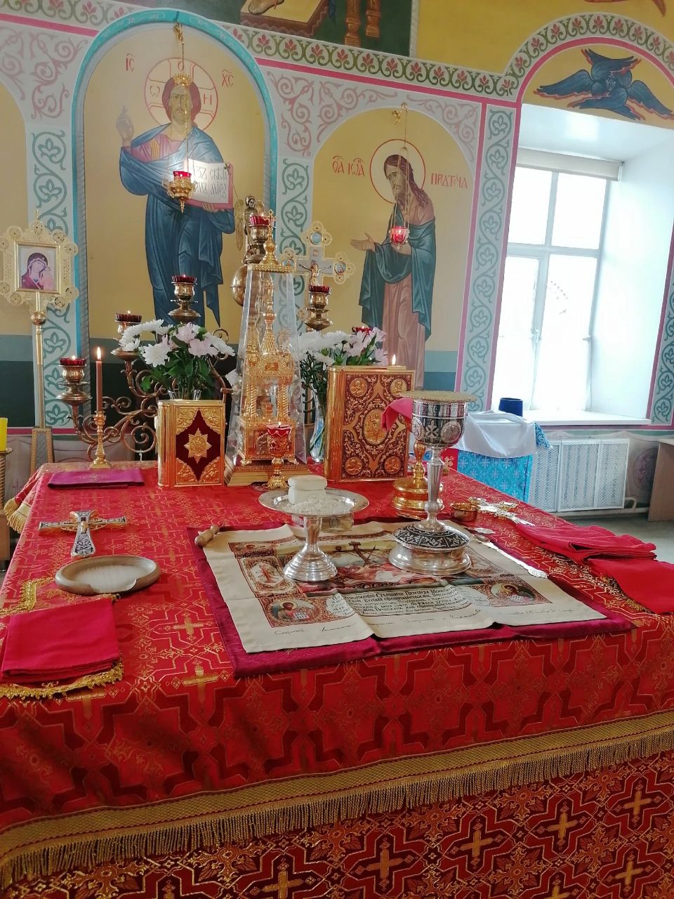 Празднование Воздвижения Животворящего Креста Господня 