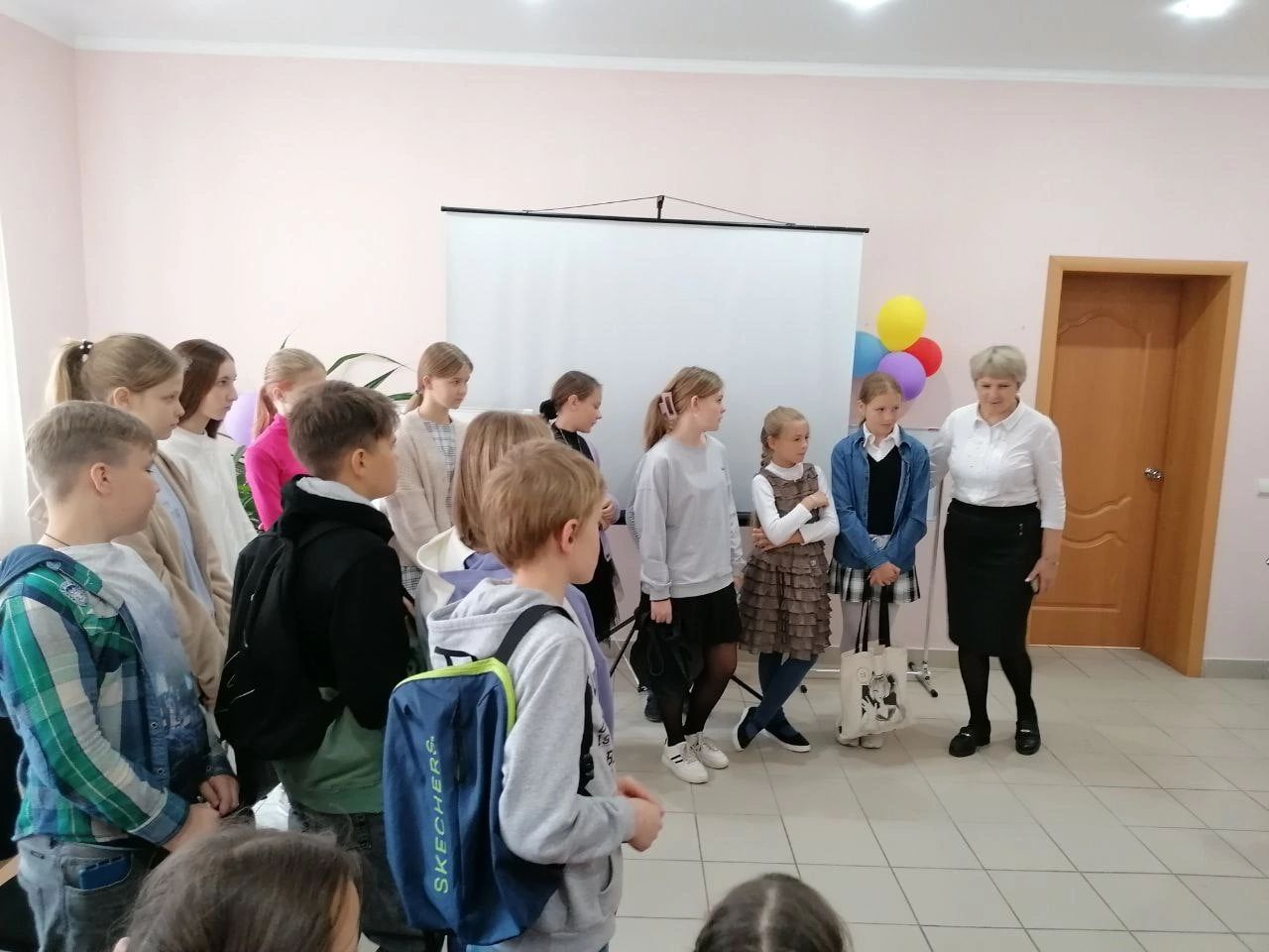 Начались учебные занятия в воскресной школе с детьми 