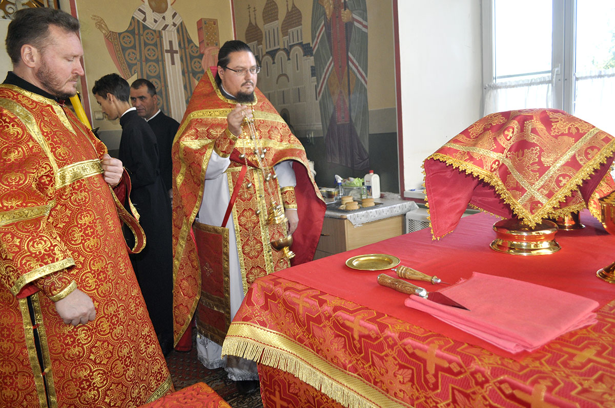 Праздник Воздвижения Животворящего Креста Господня