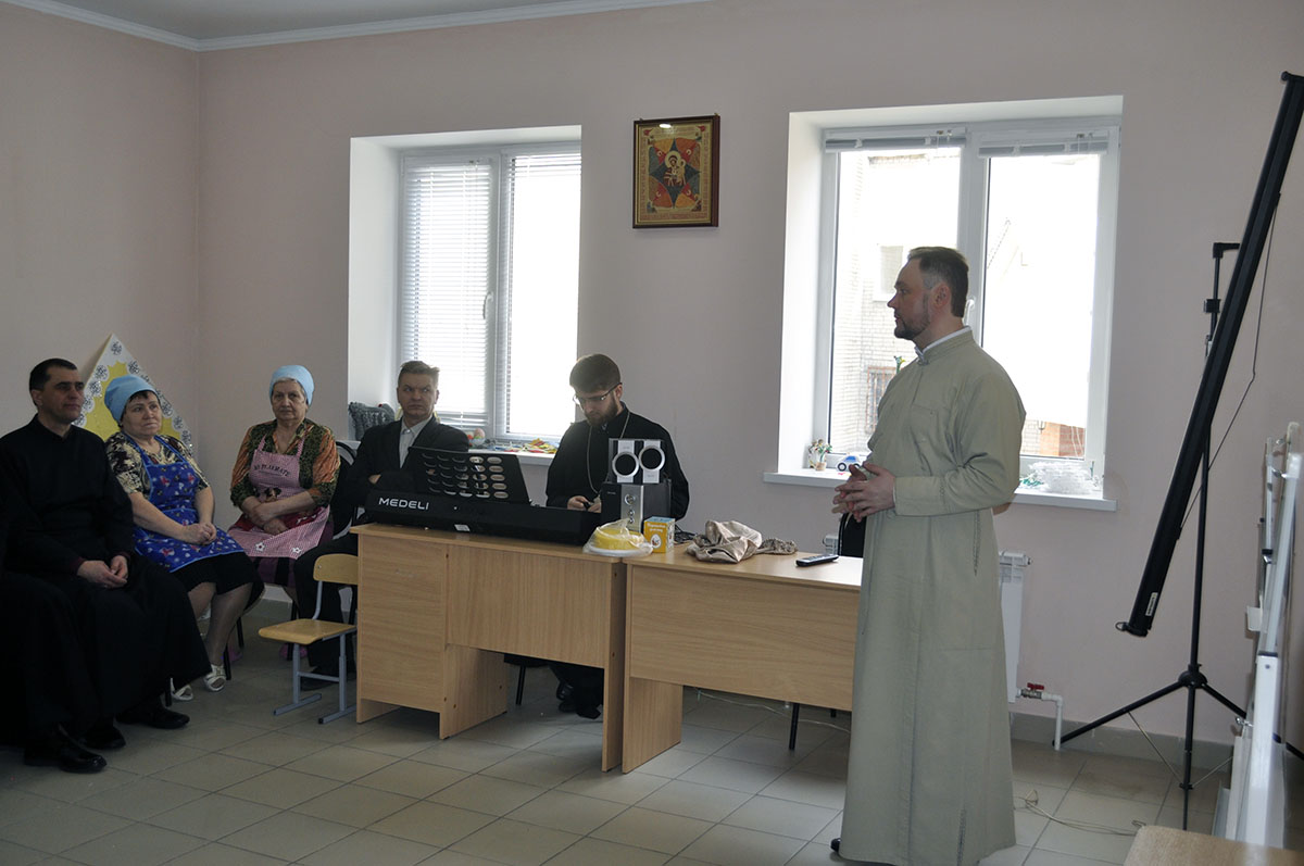Лекция о профилактике коронавируса в храме
