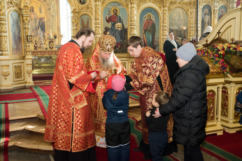 В праздник Собора новомучеников и исповедников Церкви Русской митрополит Серафим принял поздравления с днем Ангела