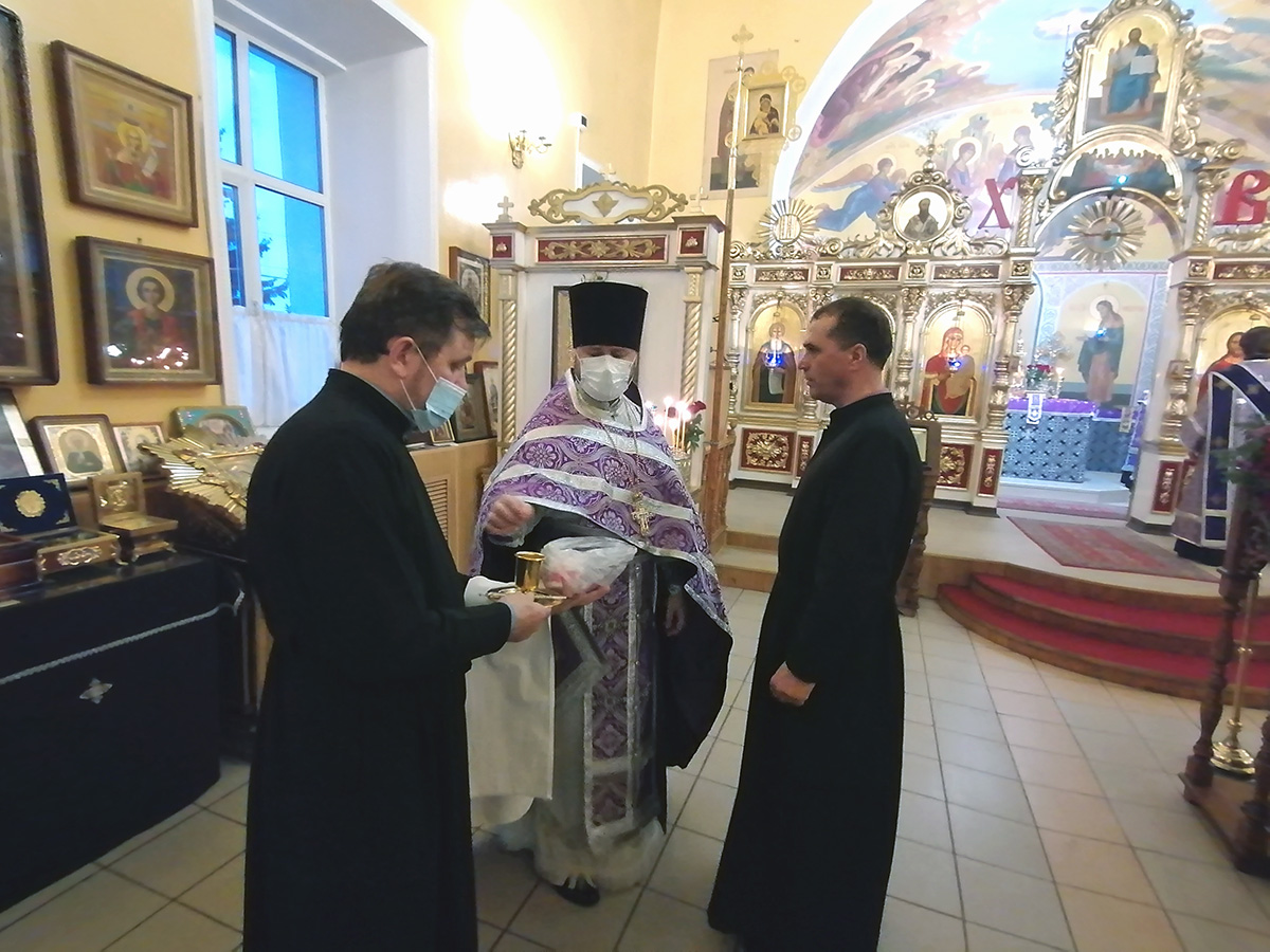 Всенощное бдение в канун Крестопоклонной Недели