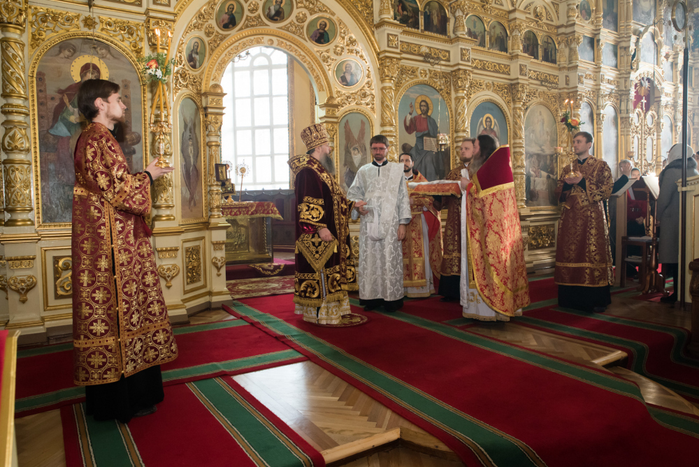 В праздник Собора новомучеников и исповедников Церкви Русской митрополит Серафим принял поздравления с днем Ангела