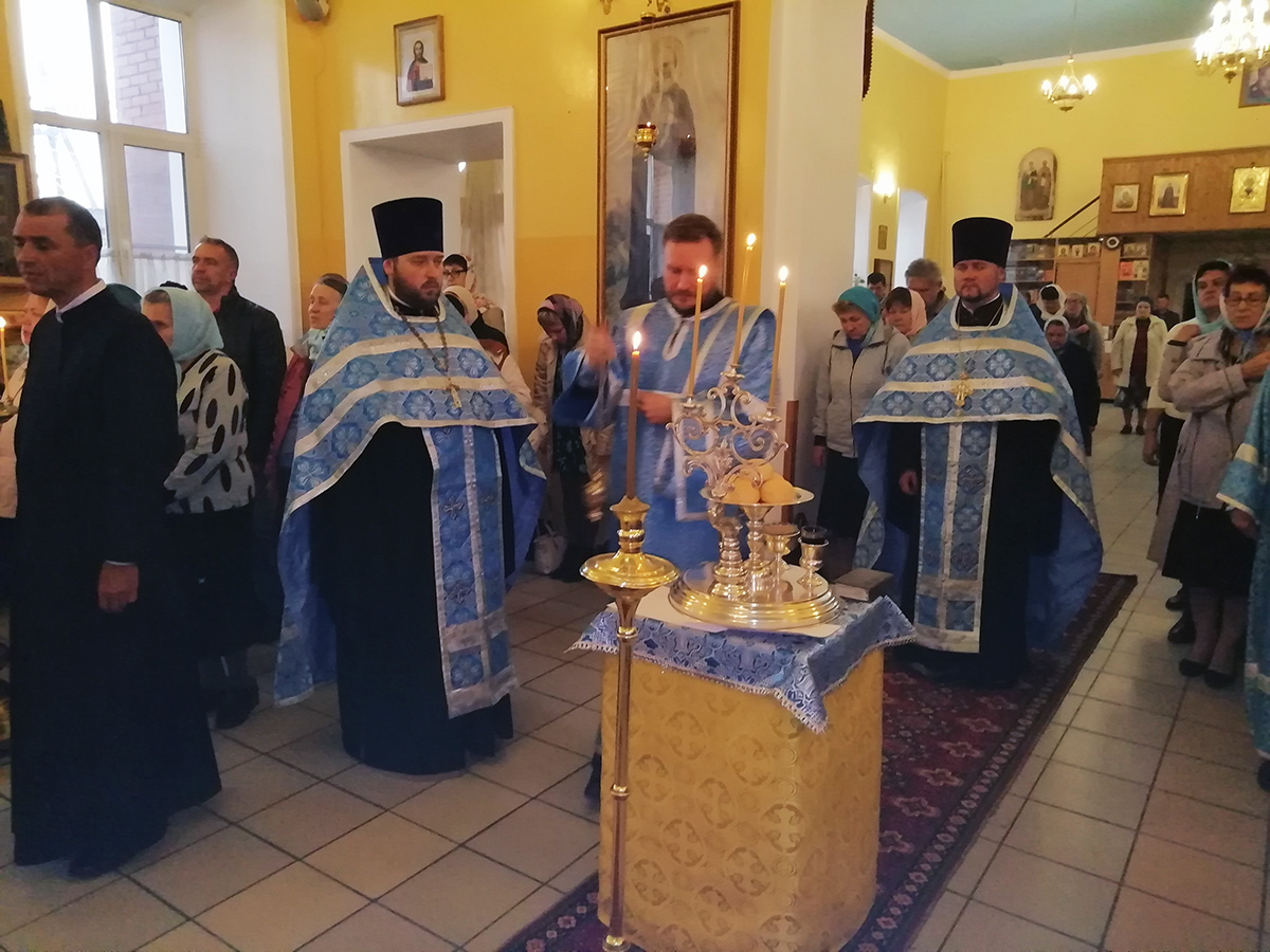 Всенощное бдение в канун празднования Рождества Богородицы 