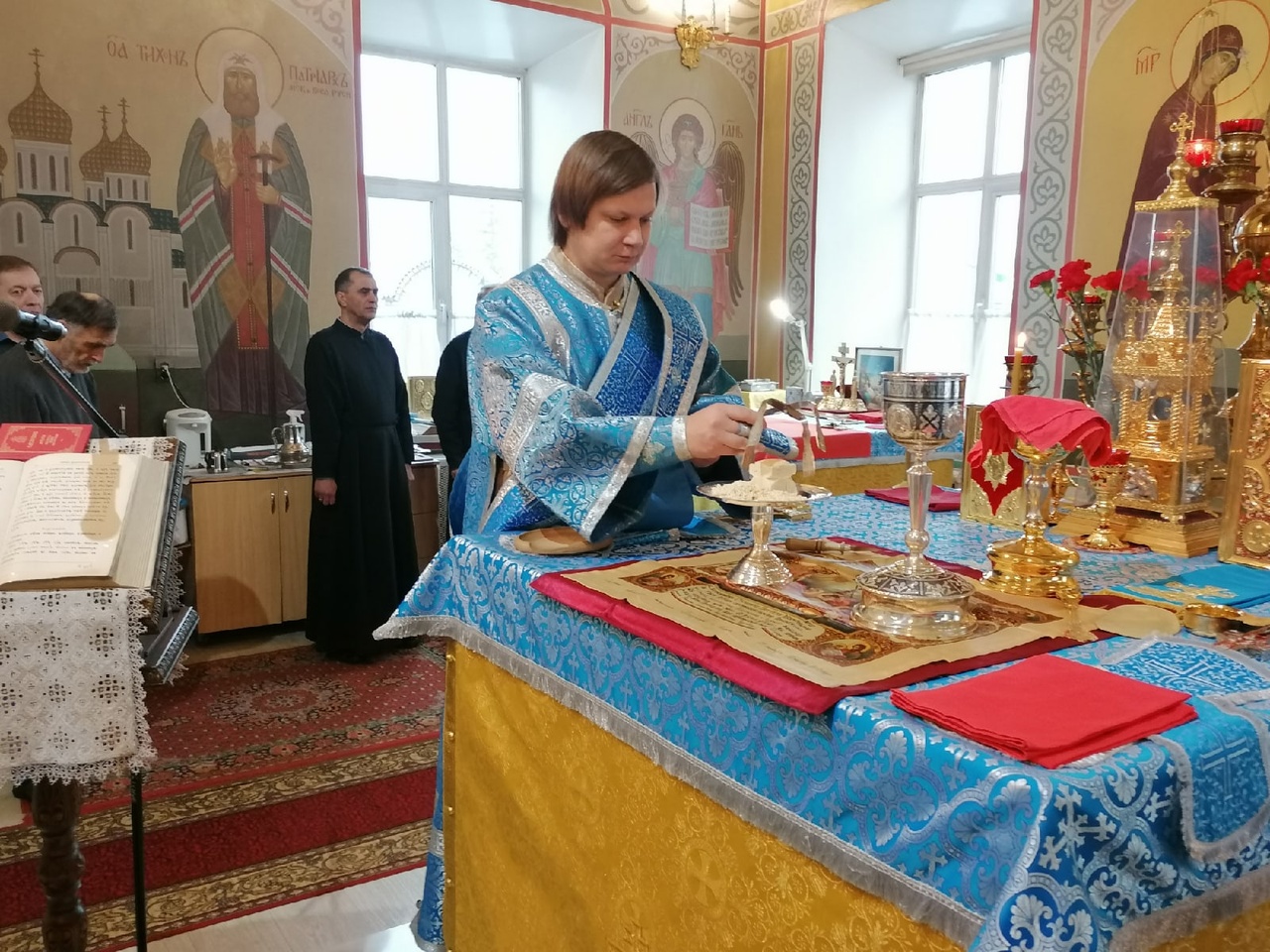 Празднование Казанской иконы Божией Матери