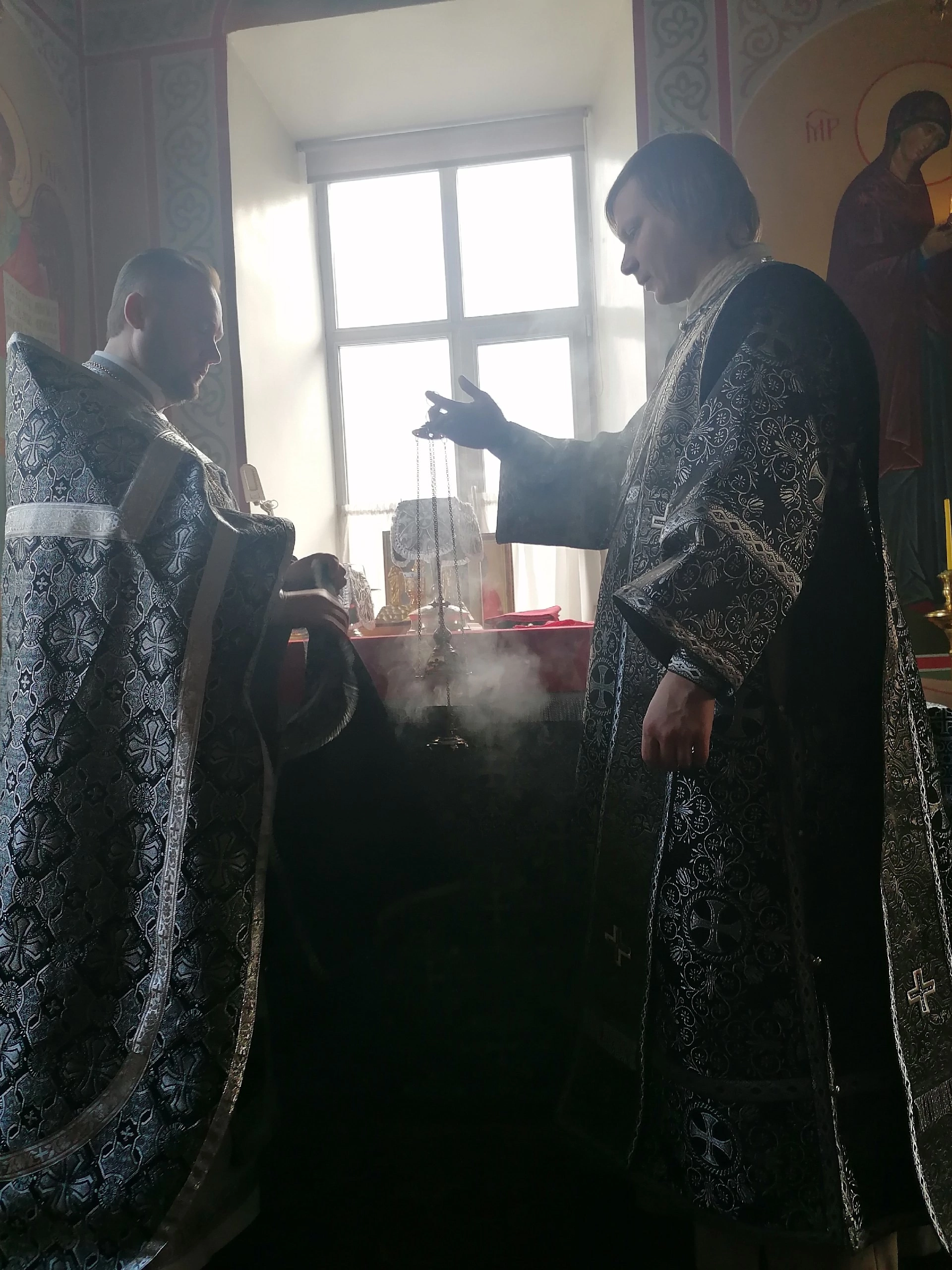 Протоиерей Александр Филиппов совершил Божественную Литургию Преждеосвященных Даров