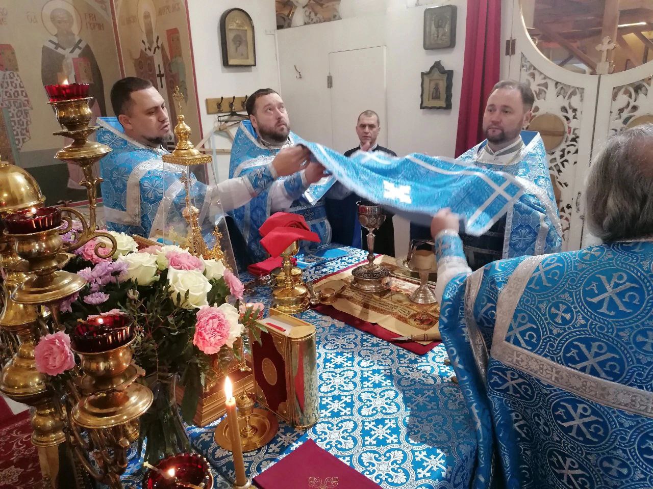 Празднование Введение во храм Пресвятой Богородицы