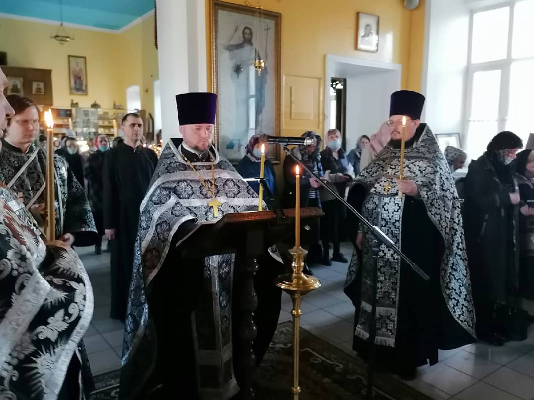 Протоиерей Александр Филиппов  совершил утреню с чтением Великого канона преподобного Андрея Критского