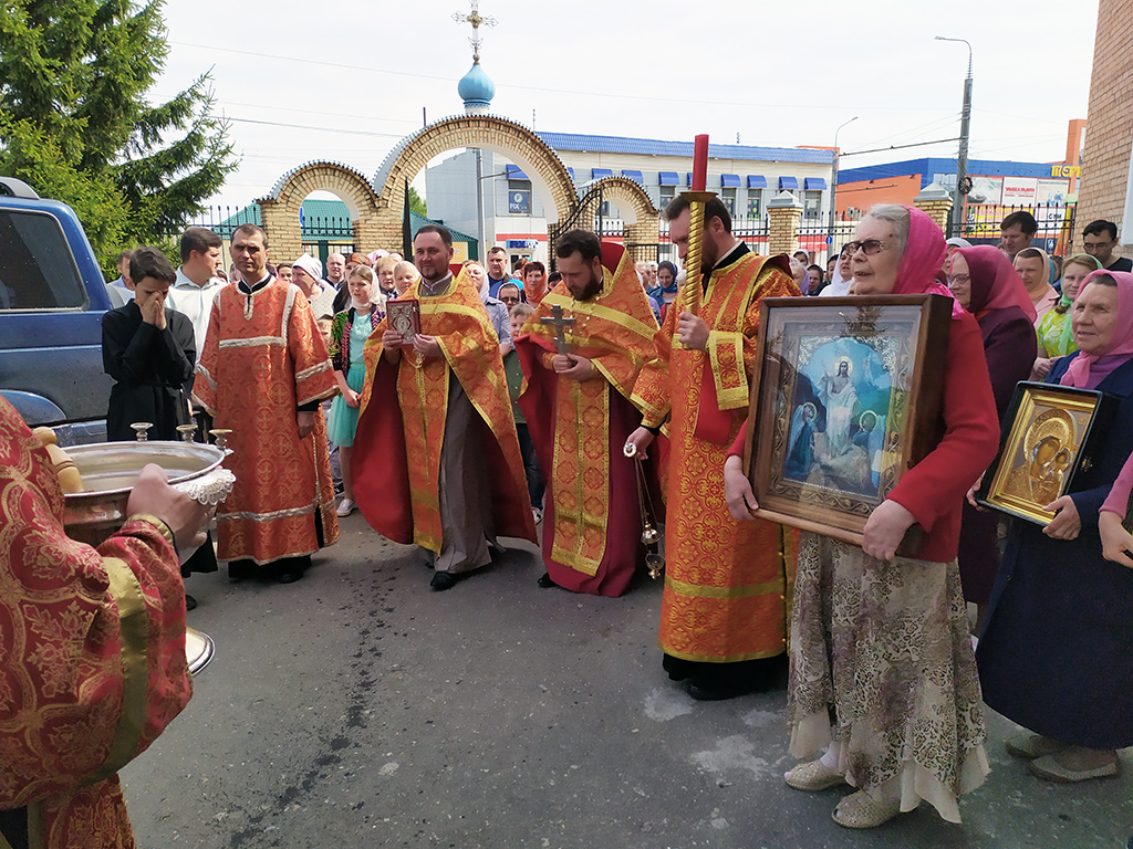 Празднование Антипасхи в Никольском храме