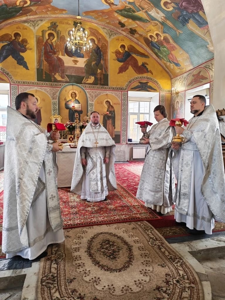 Троицкая родительская суббота