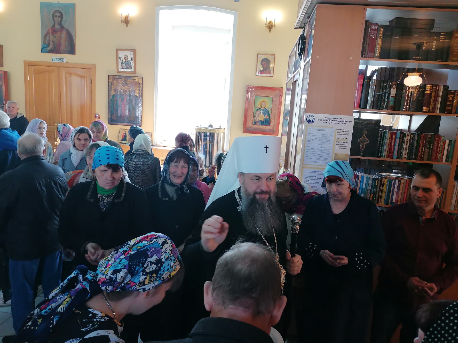 В Великую Субботу 23 апреля 2022 года Высокопреосвященный Серафим, митрополит Пензенский и Нижнеломовский, посетил наш храм