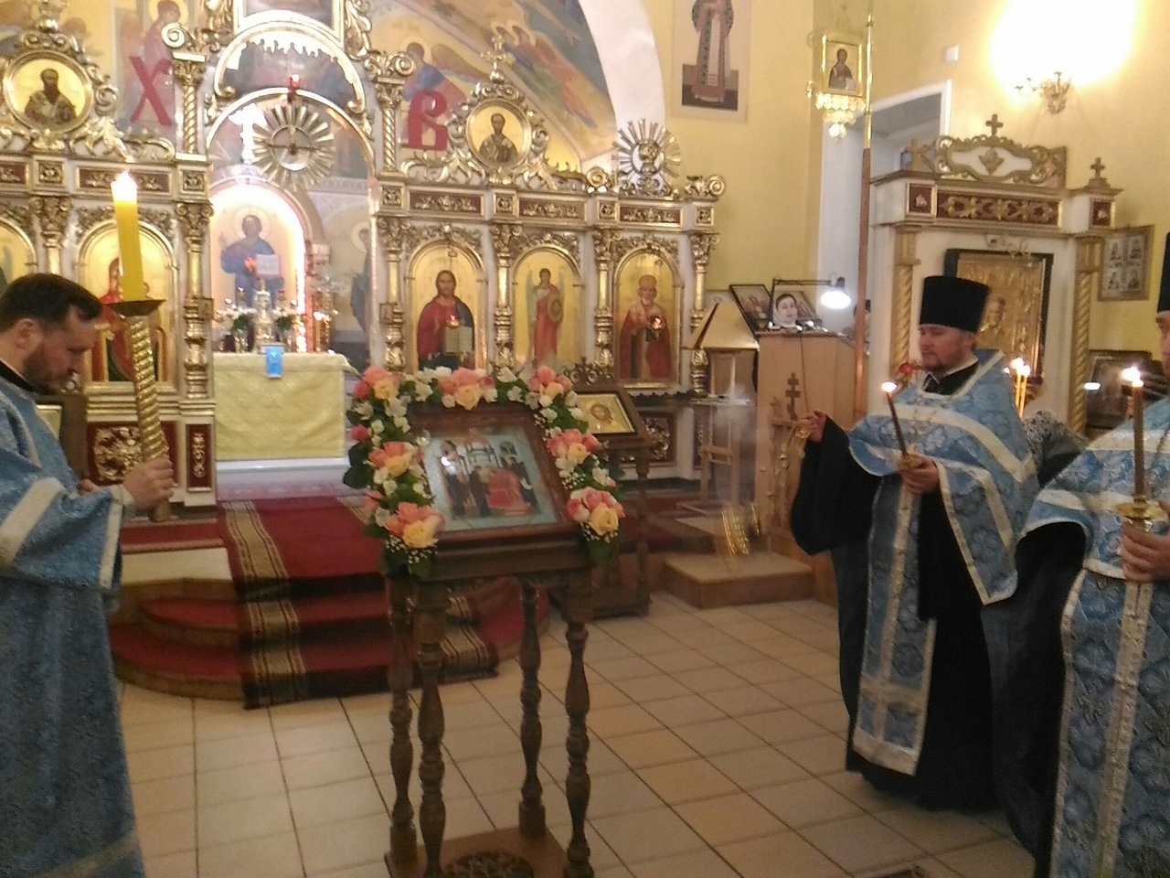 Всенощное бдение в канун праздника Сретения Господня