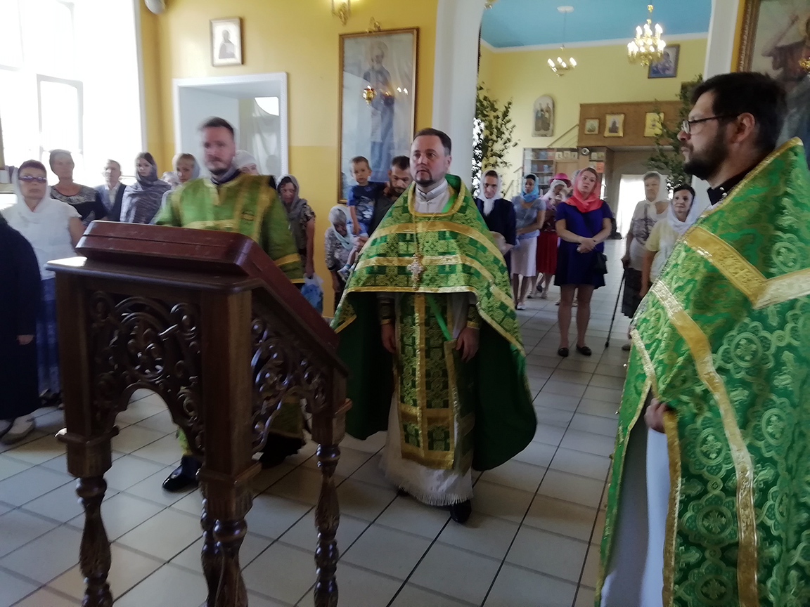 Литургия в субботу Пятидесятницы