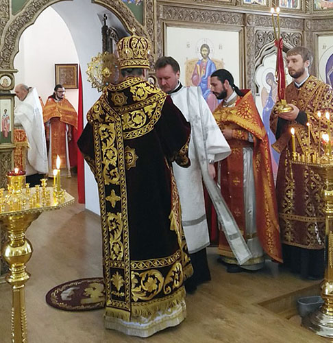 Митрополит Серафим совершил хиротонию священнослужителей