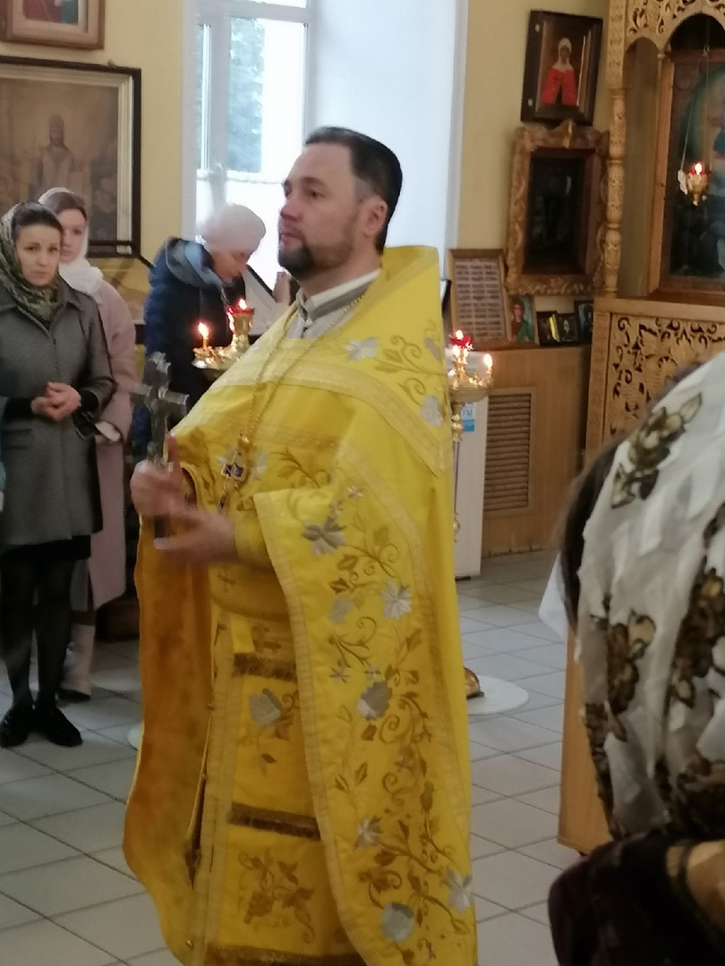 Протоиерей Александр Филиппов совершил Литургию и молебен о воинах
