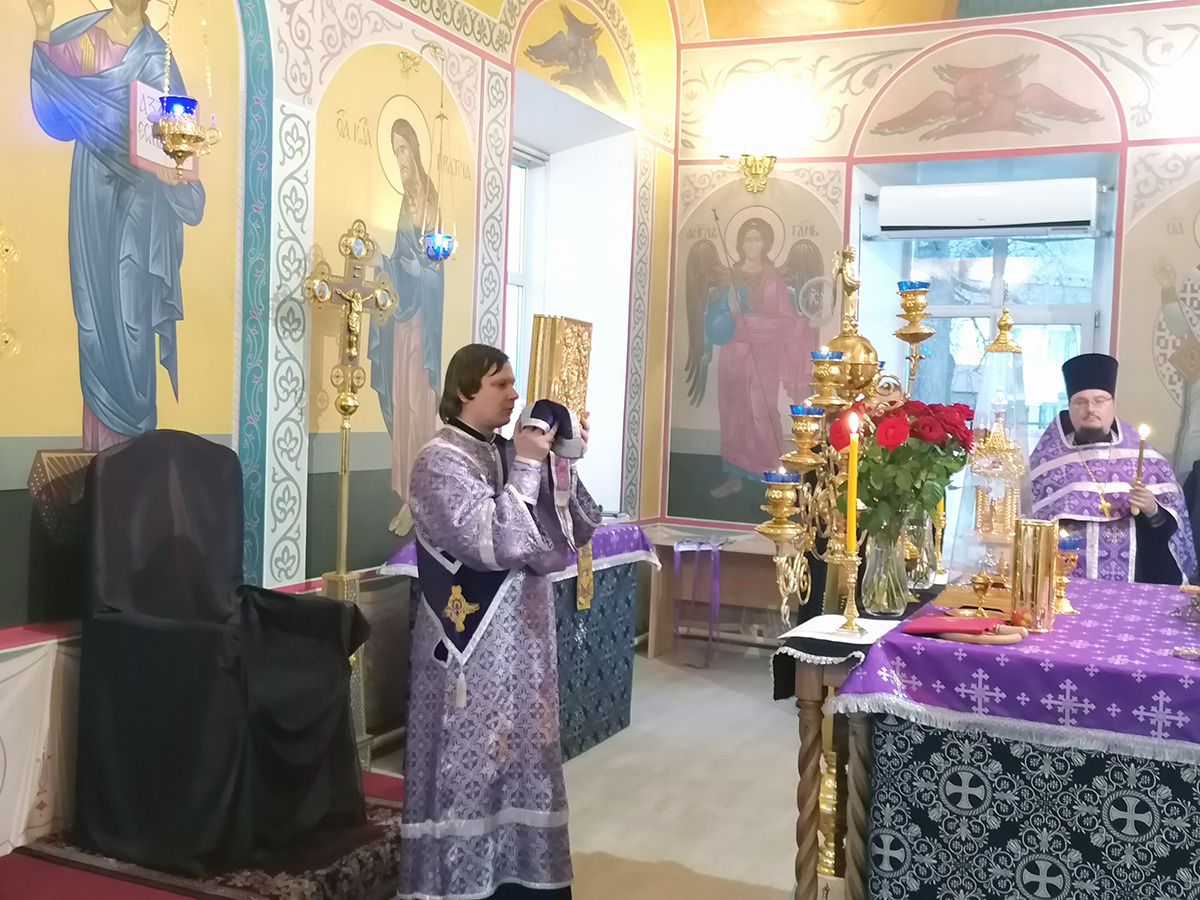 Всенощное бдение в канун Крестопоклонной Недели