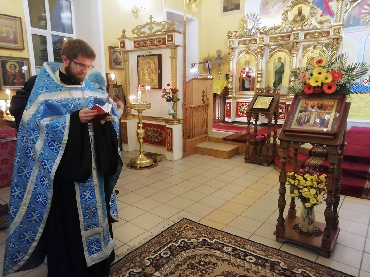 Всенощное бдение в канун празднования Покрова Пресвятой Богородицы 