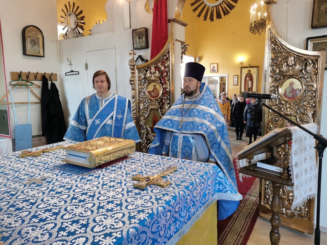 Праздник Покров Пресвятой Богородицы