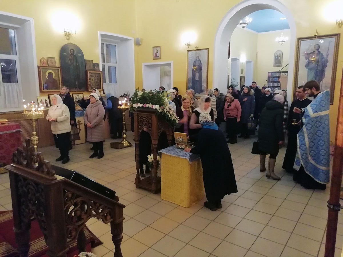 Всенощное бдение в канун празднования Введения во храм Пресвятой Богородицы