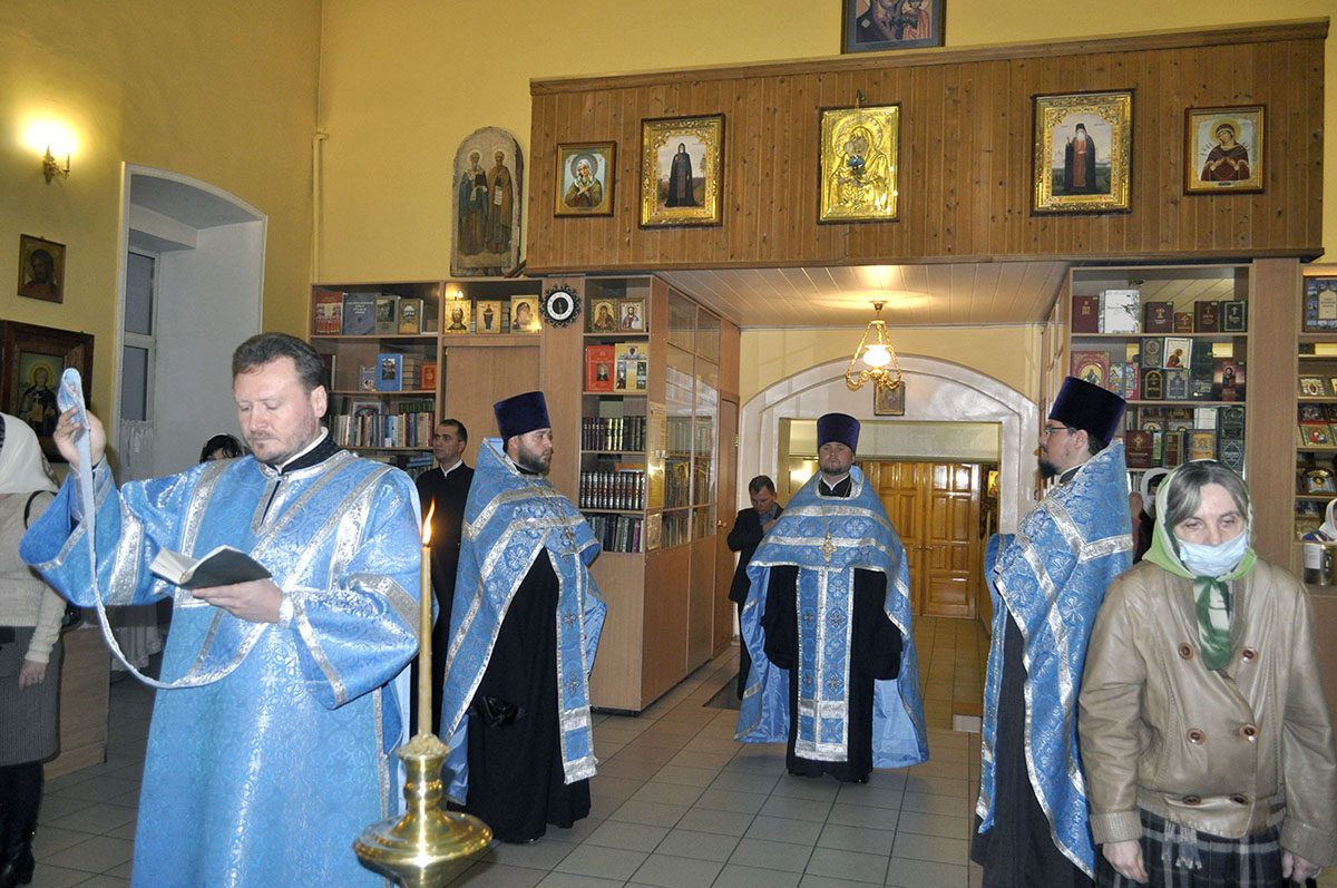 Всенощное бдение в канун празднования Покрова Пресвятой Богородицы