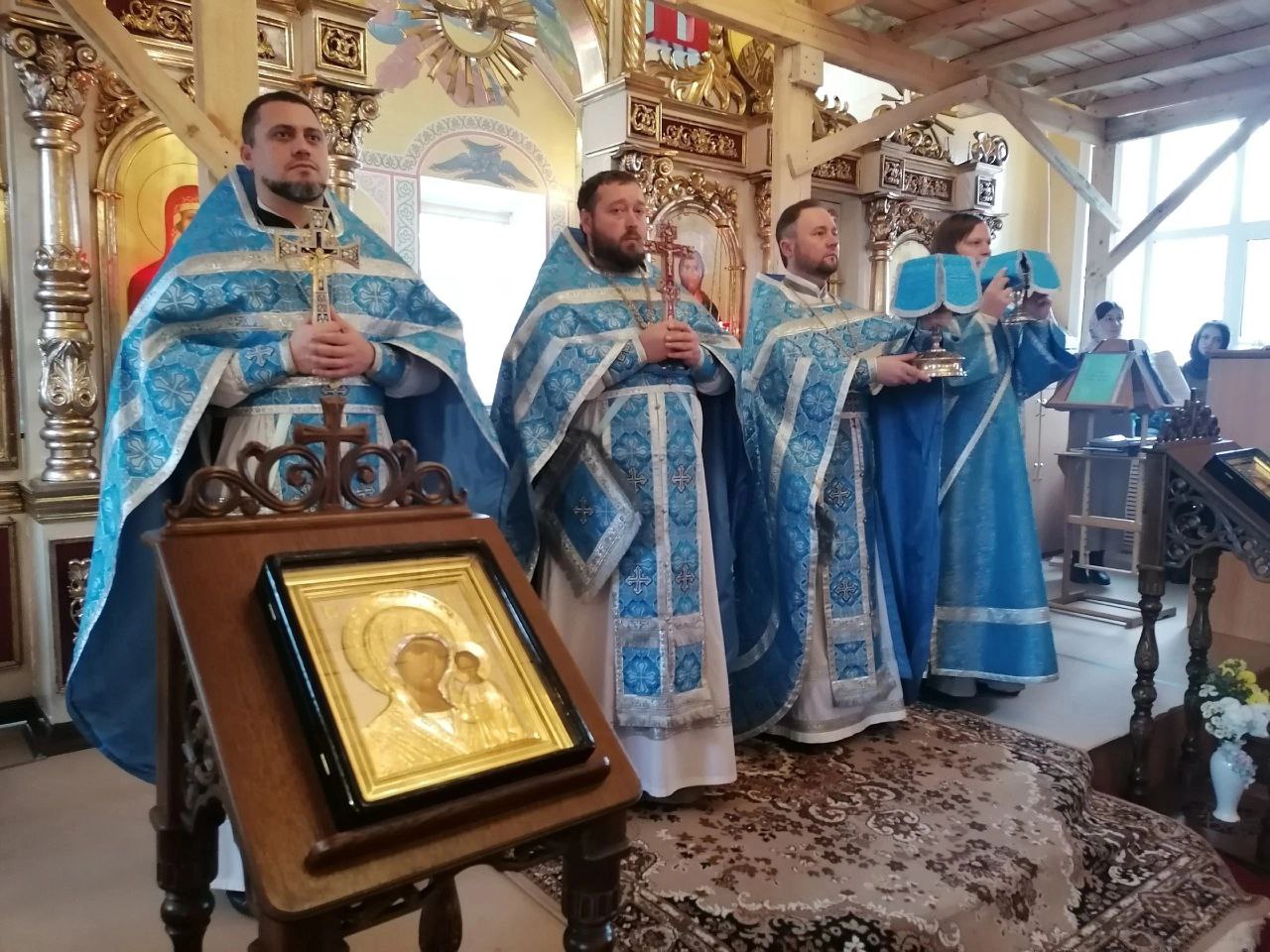 Празднование Казанской иконы Божией Матери