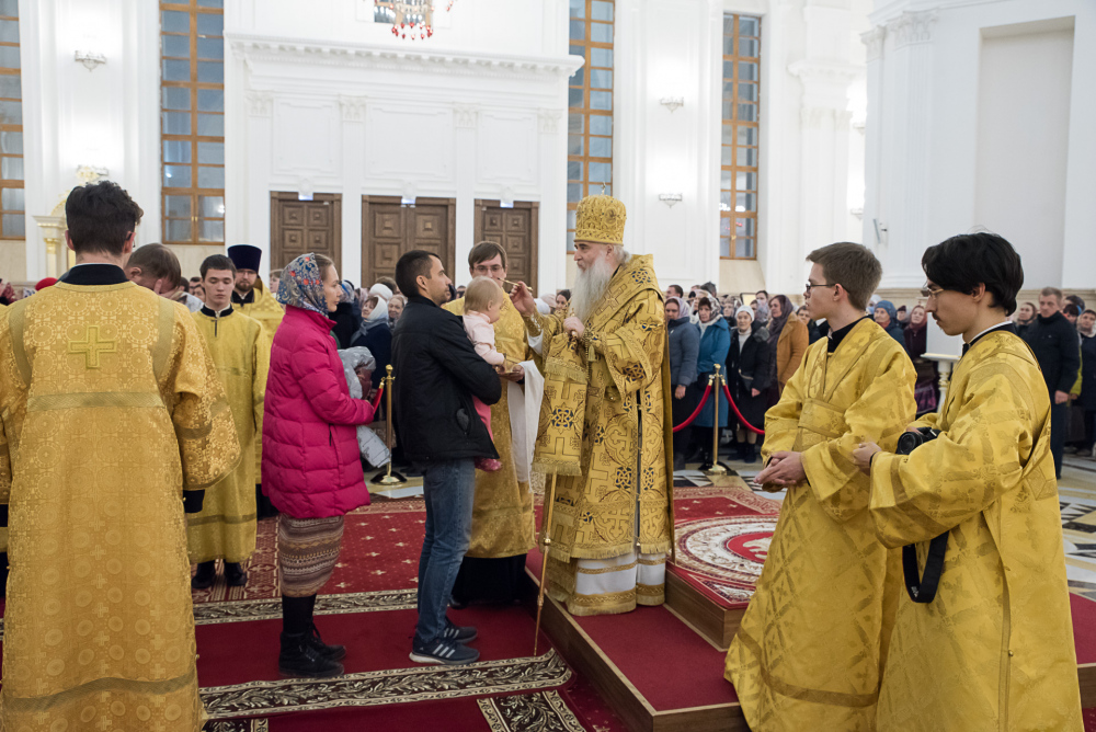 В канун дня памяти святителя Иннокентия Пензенского протоиерей Александр Филиппов сослужил митрополиту Серафиму и архипастырям из соседних регионов за всенощным бдением в Спасском соборе
