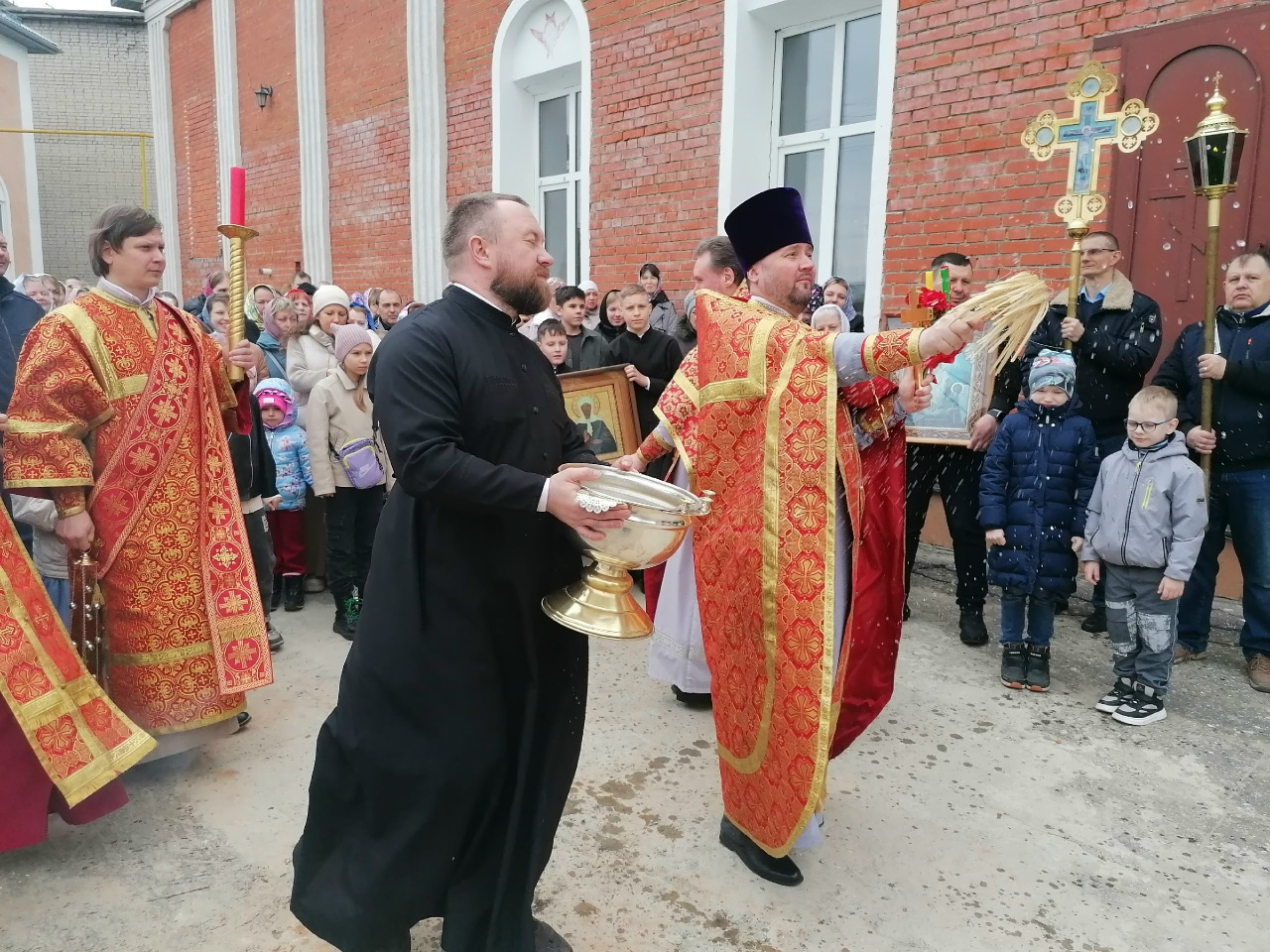 Неделя жен-мироносиц