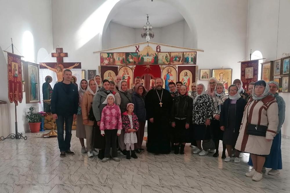 Участники Библейского общества Никольского храма совершили паломническую поездку в Шемышейку