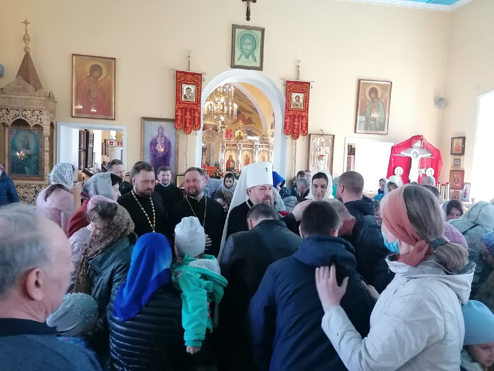 В Великую Субботу 23 апреля 2022 года Высокопреосвященный Серафим, митрополит Пензенский и Нижнеломовский, посетил наш храм