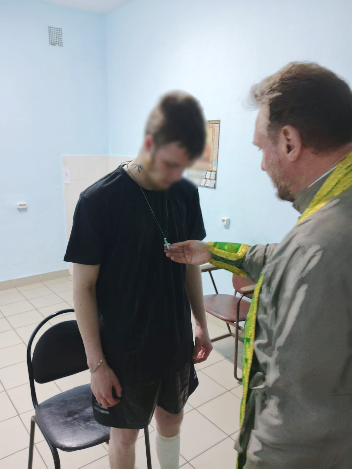 Священники посетили раненых участников СВО в военном госпитале Пензы