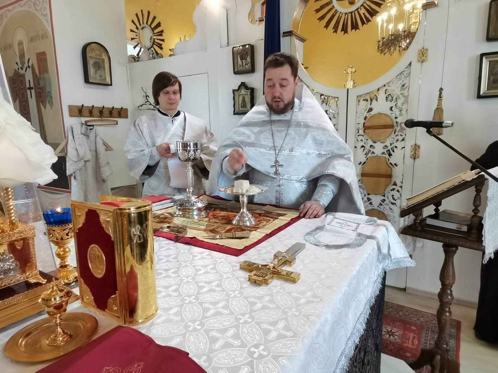 Литургия в Лазареву субботу