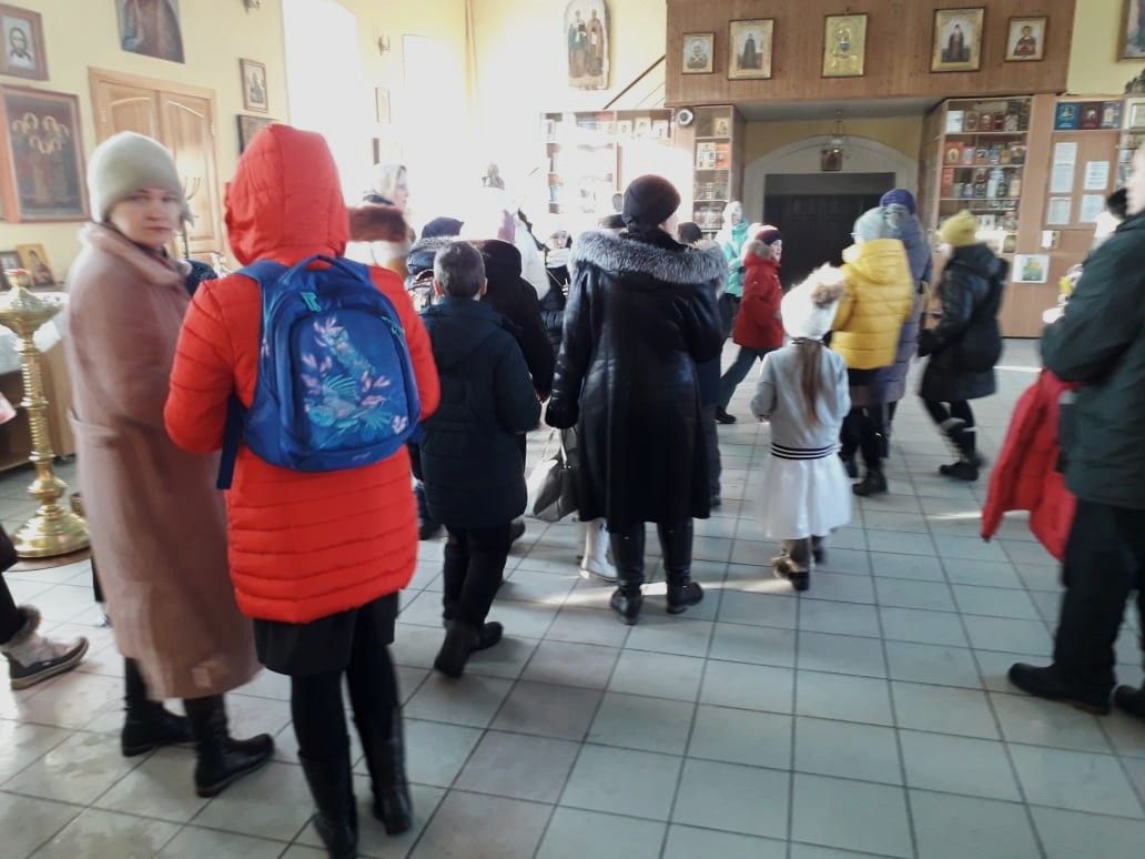 Встреча детей со священником 