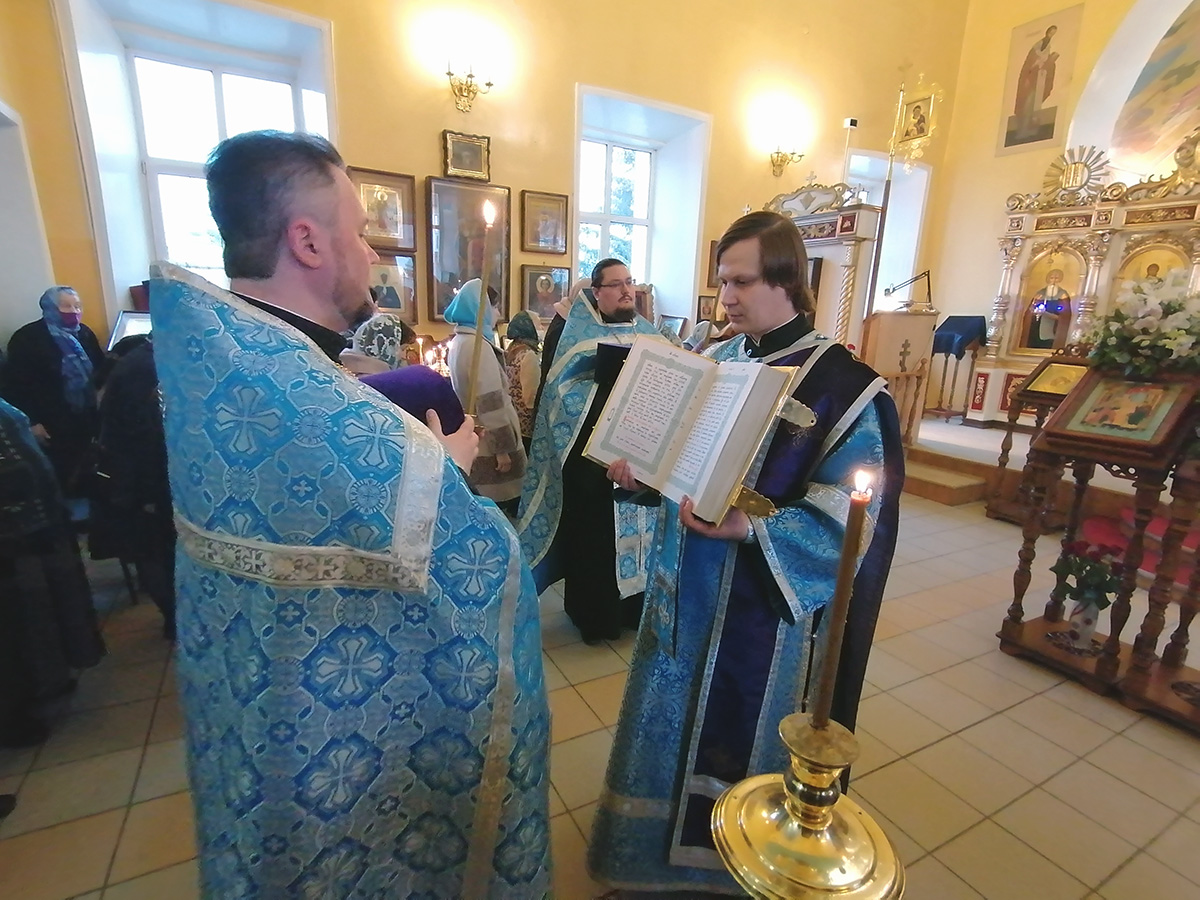 Всенощное бдение в канун праздника Благовещения Богородицы