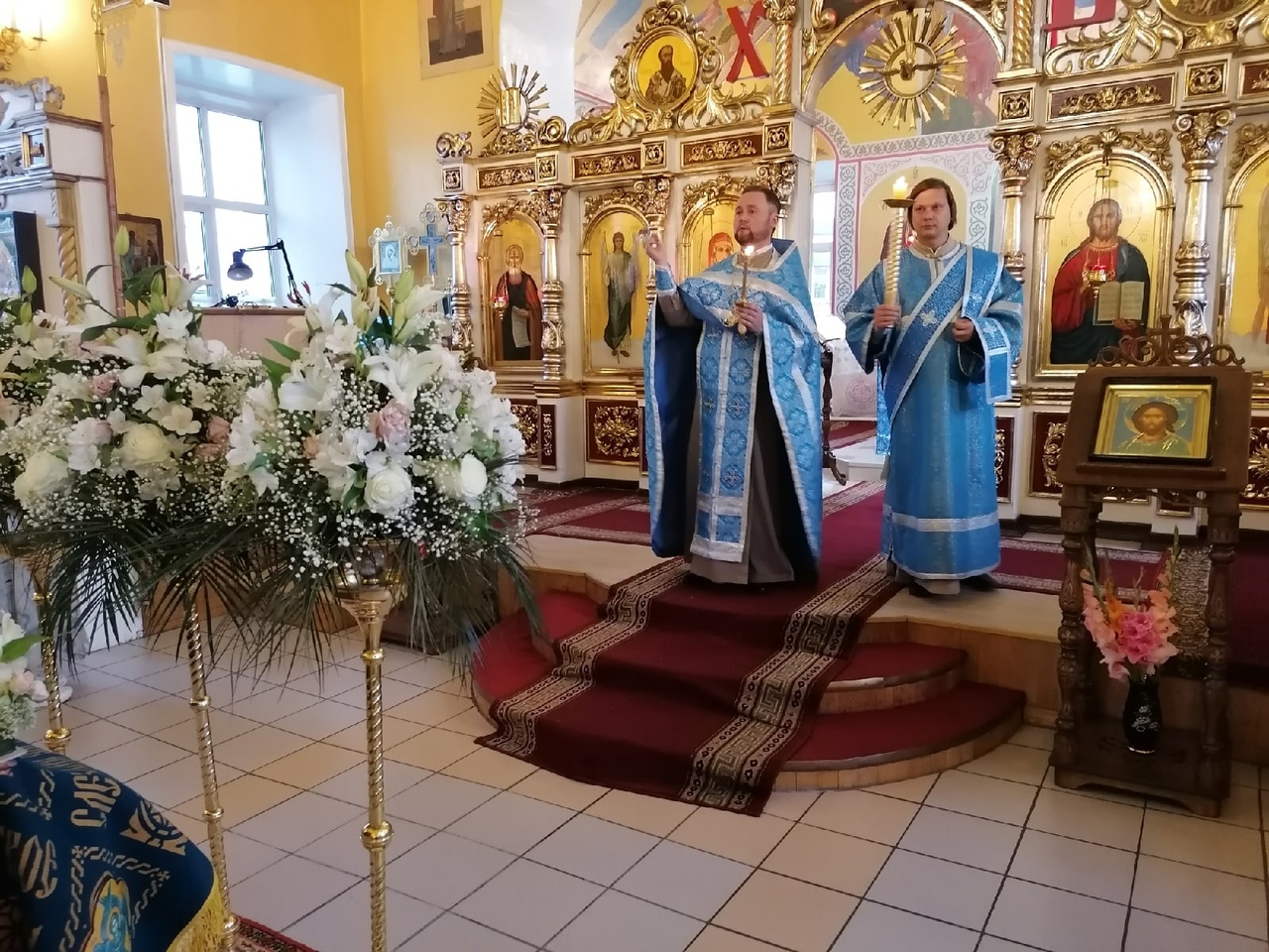 Всенощное бдение с чином Погребения Плащаницы Пресвятой Богородицы
