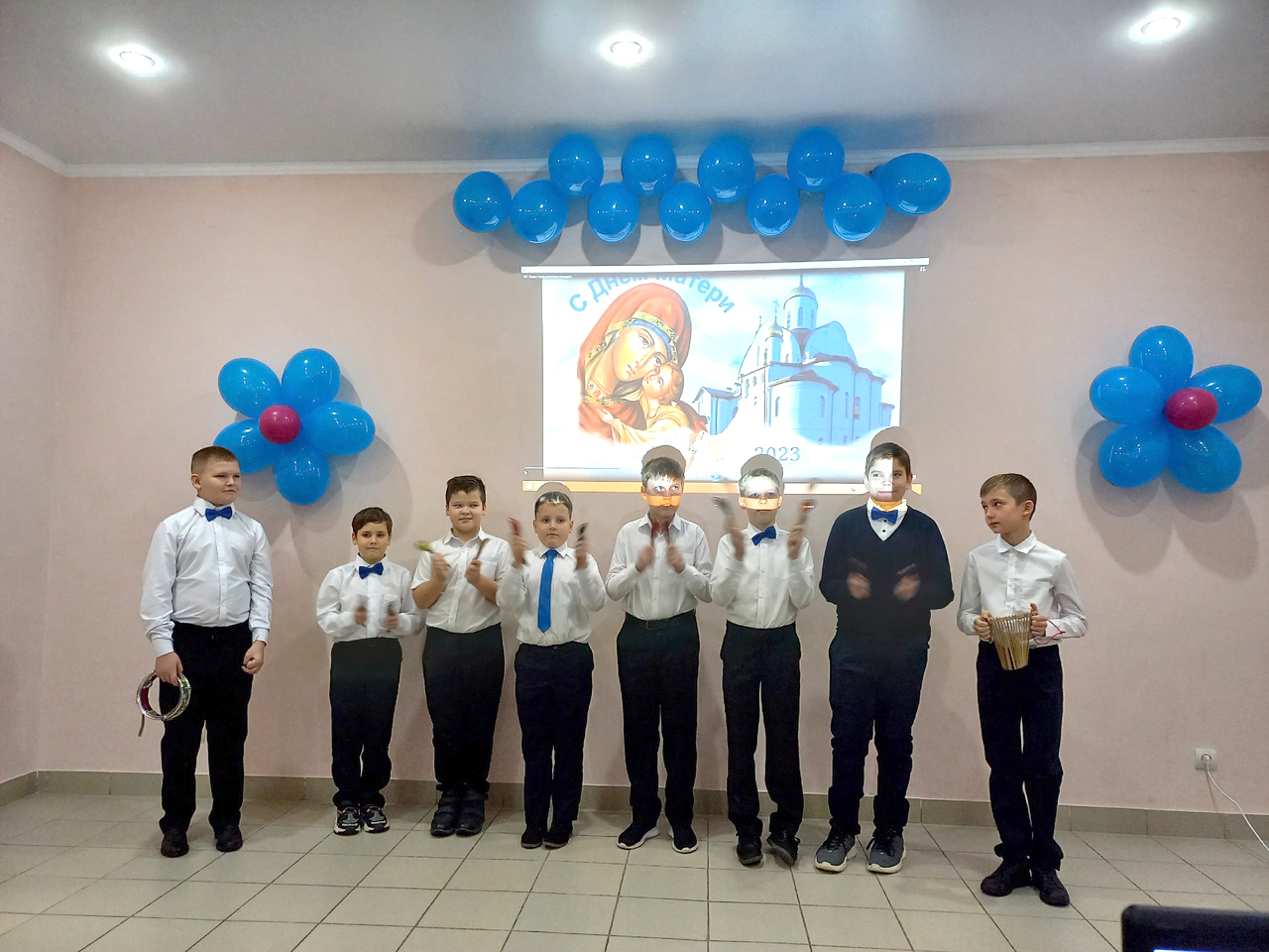 День матери в Никольском храме