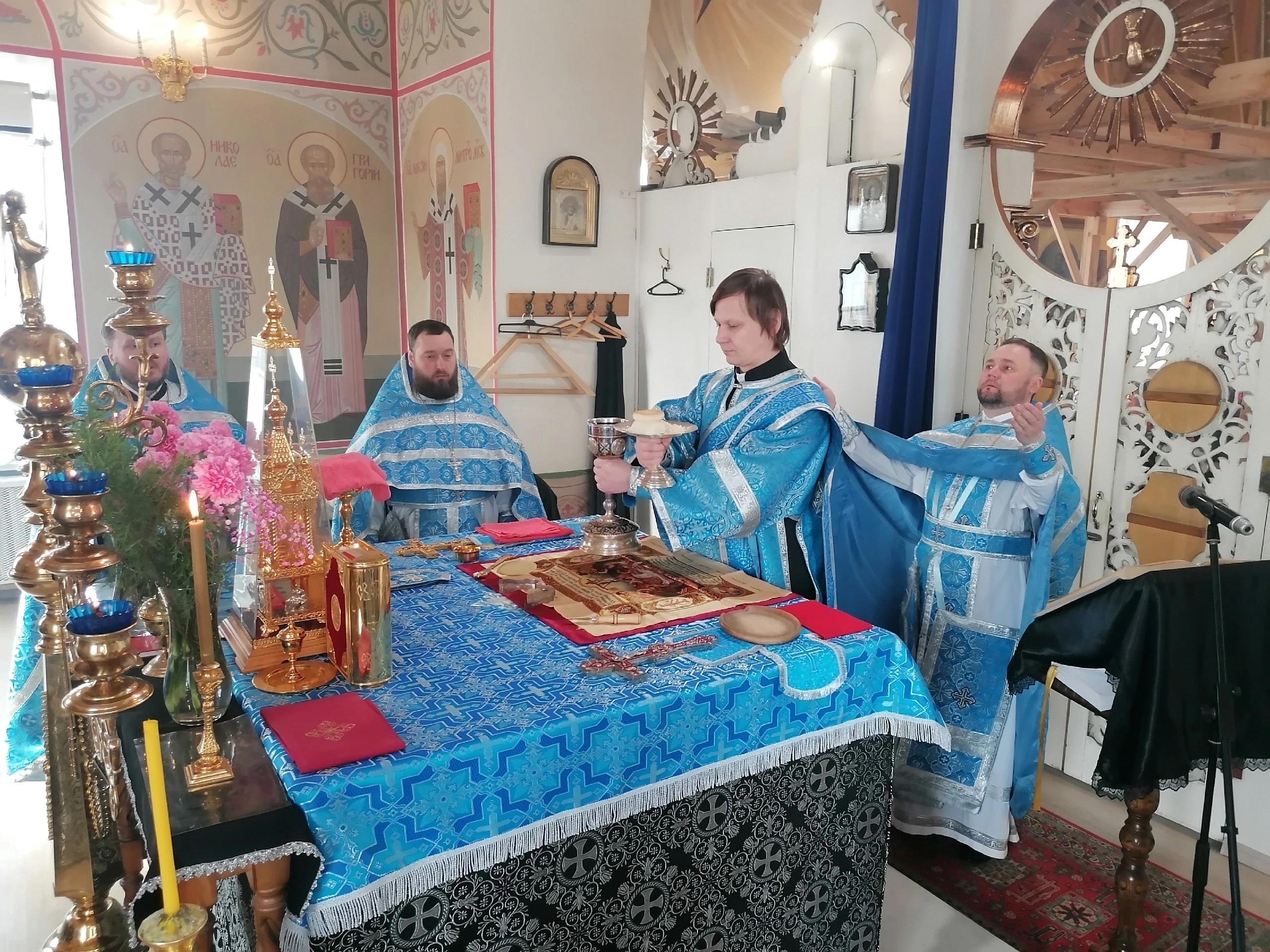 Празднование Похвалы Пресвятой Богородицы