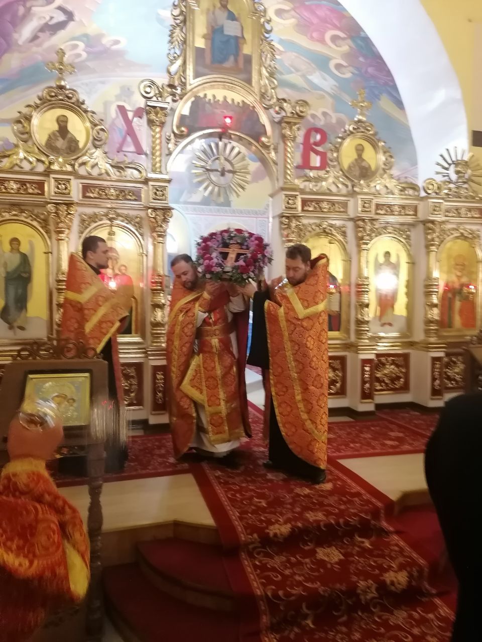 Всенощное бдение в канун празднования Воздвижения Животворящего Креста Господня