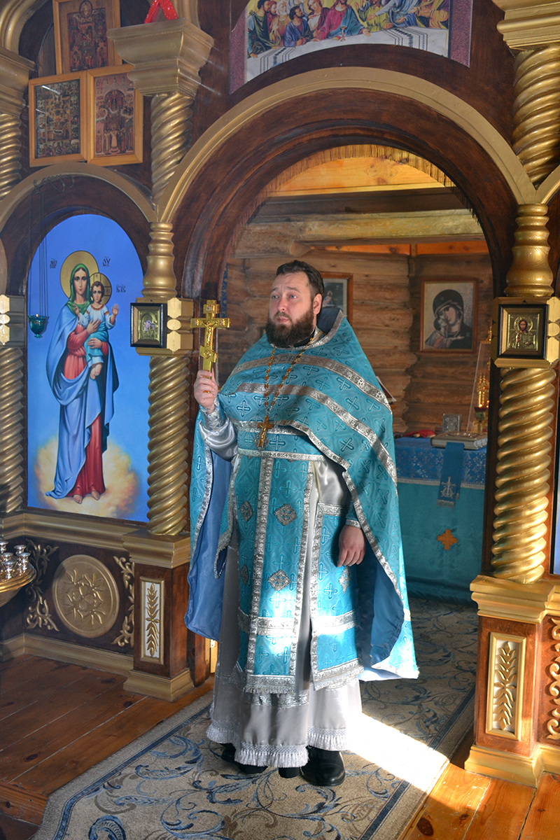 Протоиерей Антоний Шварёв совершил литургию в храме в честь иконы Божией Матери "Взыскание погибших" при исправительной колонии №7