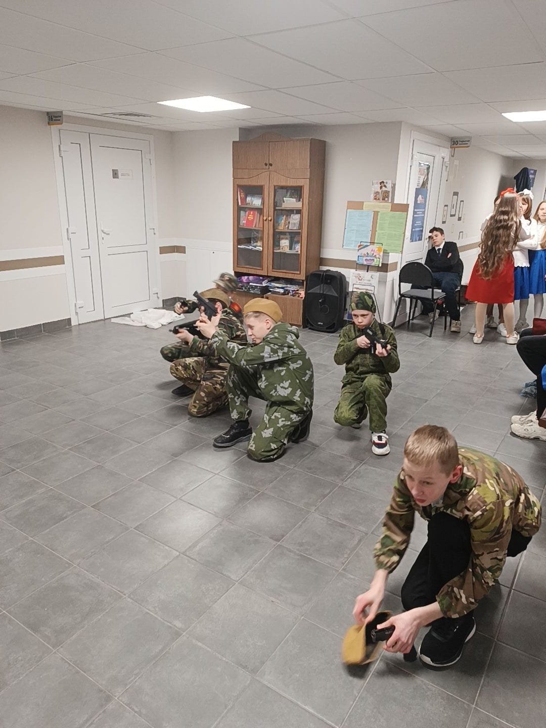 Воспитанники воскресной школы Никольского храма в Терновке выступили с концертом для раненых военнослужащих
