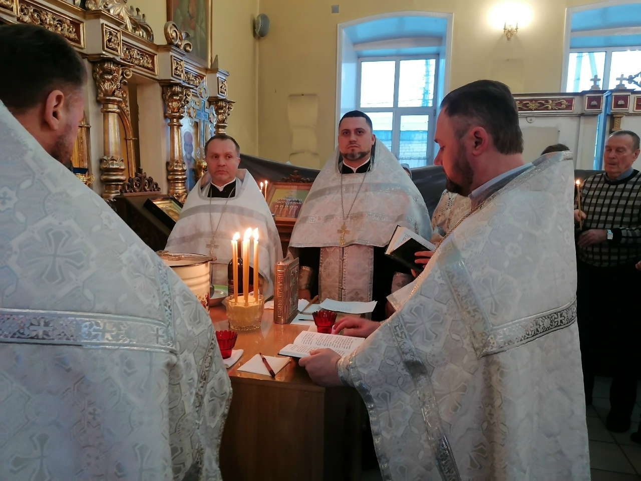 Протоиерей Александр Филиппов совершил Таинство Соборования
