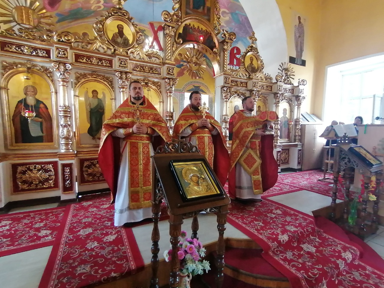 Празднование Происхождение Честных Древ Животворящего Креста Господня