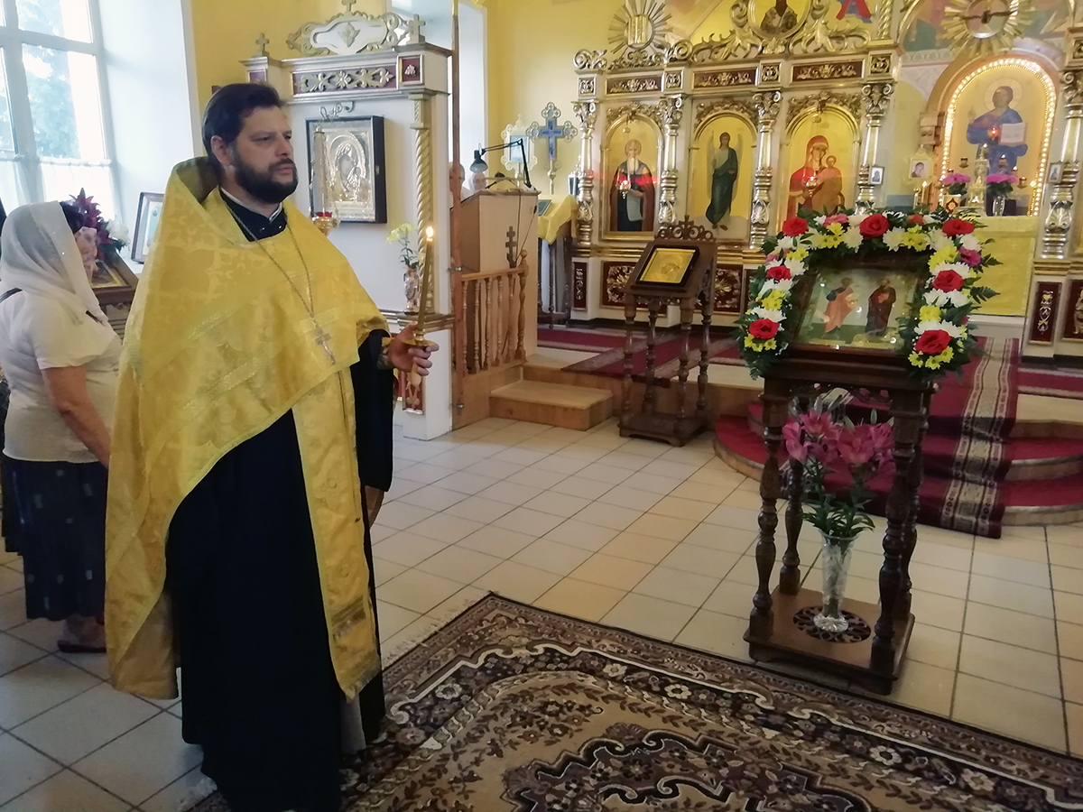 Всенощное бдение в канун дня памяти первоверховных апостолов Петра и Павла