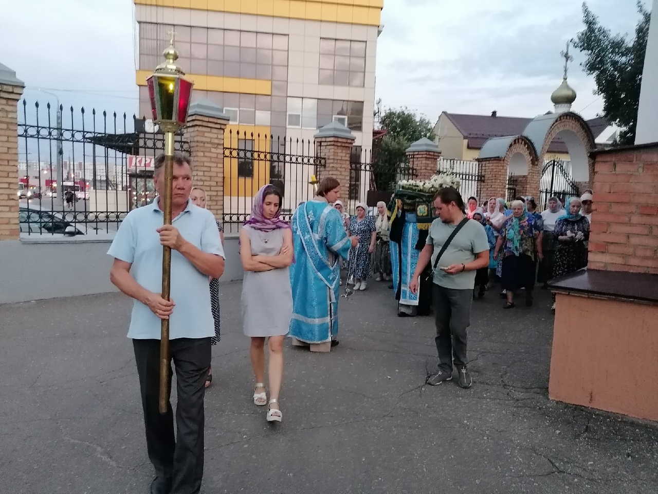 Всенощное бдение с чином Погребения Плащаницы Пресвятой Богородицы